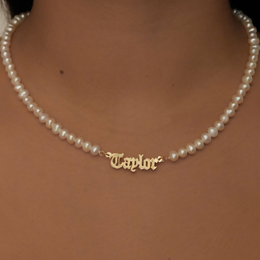 Shop The M Jewelers Nameplate Necklaces | The Old English Pearl Nameplate Necklace